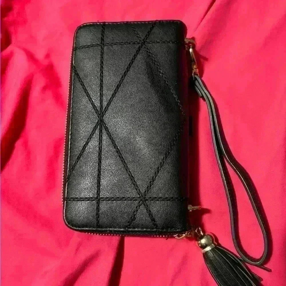 Wristlet